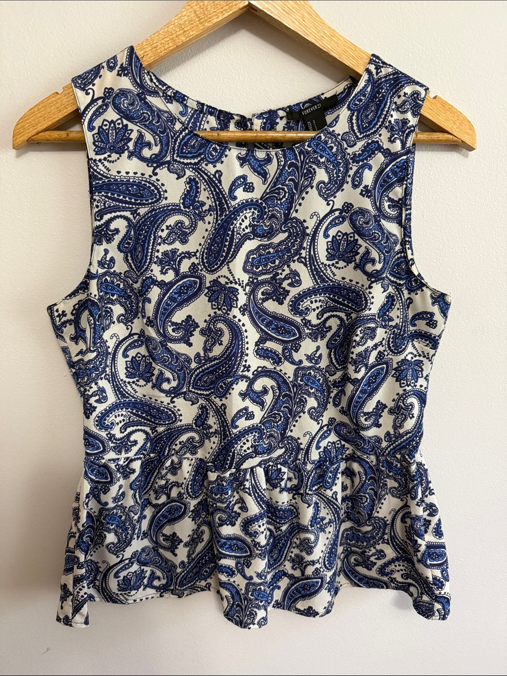 Forever 21 White and Blue Paisley Peplum Camisole